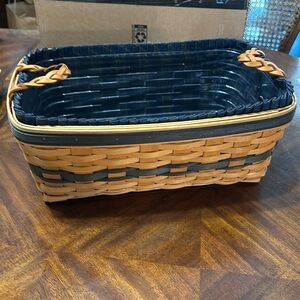 1997 Longaberger Collector’s Club Welcome Home Basket